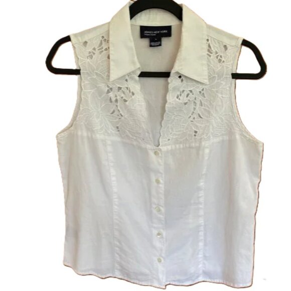 Jones New York Tops - JONES NEW YORK Sleeveless Blouse with Lace - 2X - NWOT